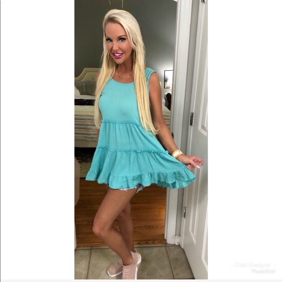 💖LAST 2! Sleeveless Scoop Neck Aqua Crochet Top! - Picture 2 of 3
